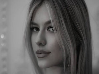 jasmin webcam model LornaBroady
