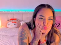 I will be the girl who fulfills all your dreams all the time,,,,I would love to bring an explosion of sensations to transfers of my curves and my huge tits., , blowjob, toys, run, squirt, deep throat, C2C, sexy dance, tetasjob, handjob, joi, penetration, masturbation, oil