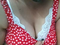 Hi, audience we are couple, came here to give you some fun with our activities.. we like to be naked and show people and sex in private show, even we like if someone cum seeing us fucking...