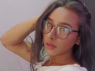 fingering girl webcam  AlmaGrase