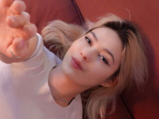 hot sex cam AlysiaBennet