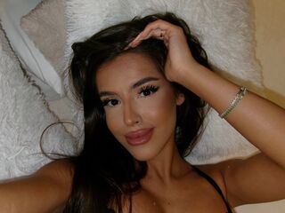 naked camgirl Amanda
