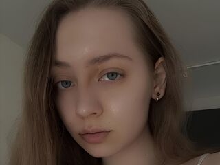 fingering girl chatroom EllieCornfield