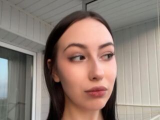 livesex cam girl EllyMcdaniel
