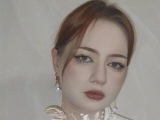 camslut fingering shaved pussy HannaWaltos