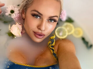 extreme cam video IsabellaSaturn