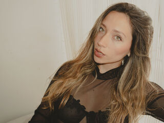 hot girl live cam LaurentBelluci