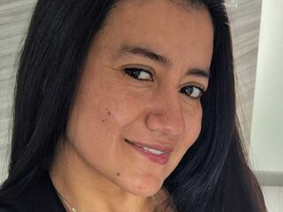 camgirl spreading pussy MariaSoler