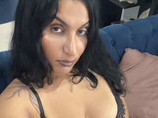 cam girl chat room RubiRue