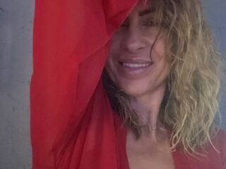 naughty camwhore SandraQuinsy