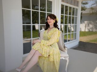 girl fingering bald pussy SophiaPanter