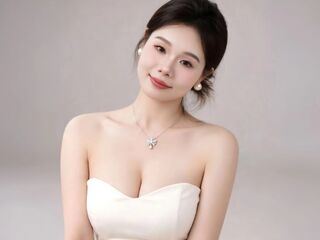 naked girl with cam masturbating lingzi