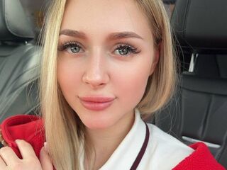 shaved pussy web cam CandiceBless