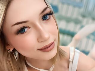 chatrubate cam girl LoisDeman