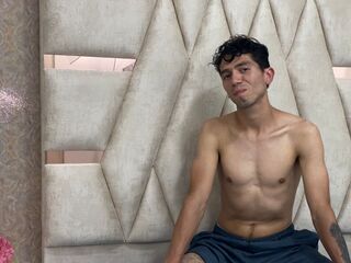 JonnasGonzalez