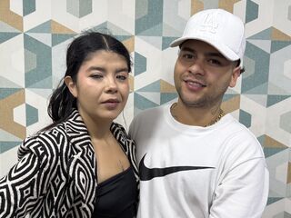 live video chat couple WendyAndZamyr