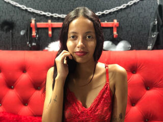 femdom cam LuisaCox