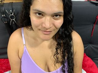 girl bdsm cam LunaJons