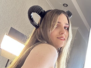 web cam show AaliceWalter