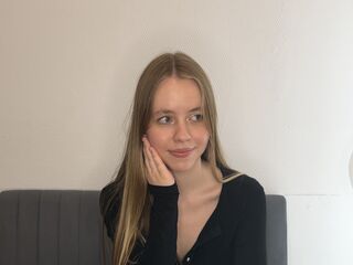 hot webcam slut AbigailLee