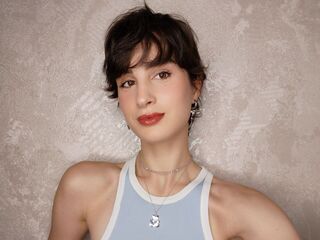 babe web cam AdelinePerle