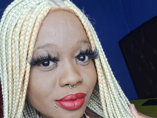 free live cam AkeliaHampson