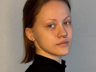 free nude webcam show AlainaCaveness