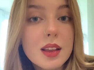 naked cam girl masturbating with dildo AlbertaGodsil