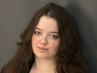 nude camgirl photo AletheaSarne