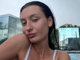 free nude live show AliceLewandovski