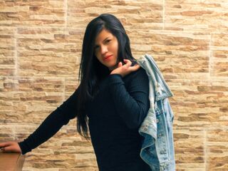 girl webcam AlishaHeredia