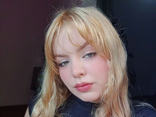cam girl playing with dildo AlissonGrey