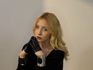 live video chat AmeliaHatta