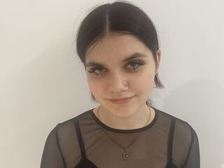 beautiful webcamgirl AmmyKlovert