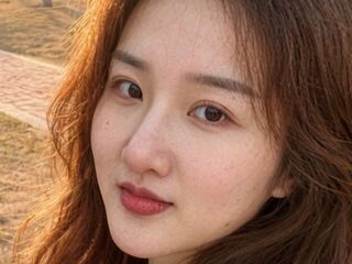 cam girl masturbating with sextoy AngaerHua