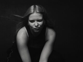 free sexcam AngellaMaulin