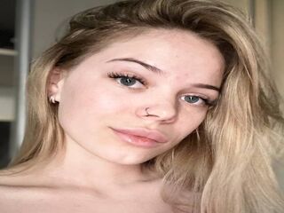 naked cam girl AnnaWernick