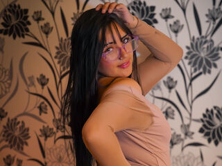 topless cam girl AnyaHeart