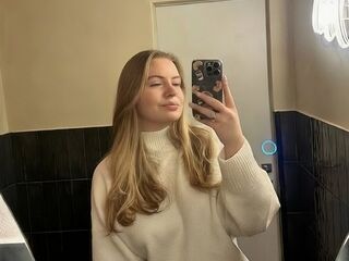 naked girl with cam masturbating AryaThomas