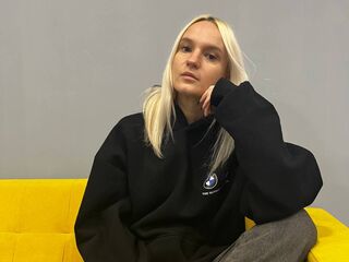 camgirl spreading pussy AshleyAngels