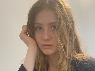 fingering cam slut AuraTyce