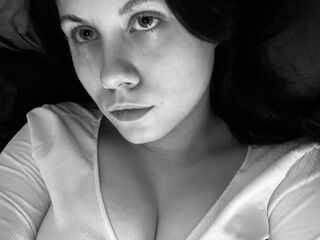 camslut topless BelaWink