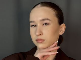 masturbating girl BlanchFlakes