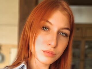 hot cam girl spreading pussy BonnieCrook