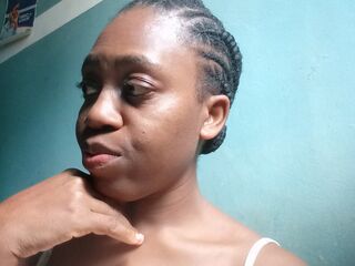 cam girl spreading pussy Bopine