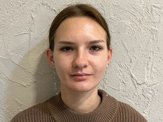 bedroom cam BritneySwiss