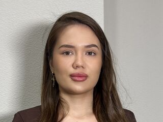 camwhore shaved pussy CammieLosecco