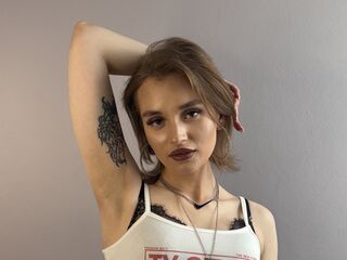 fingering camslut CammiePratten
