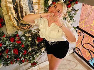 naughty cam bitch CarolinaEsteban