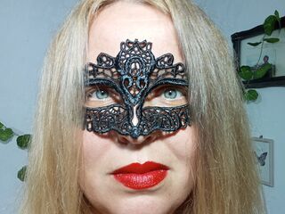 free chat room CayenneMurray